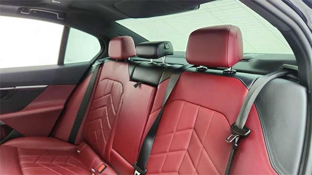 Used 2024 BMW i5 eDrive40i w/ Premium Package image 30