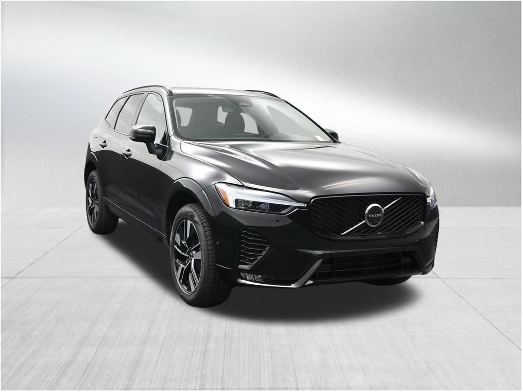 New 2026 Volvo XC60 B5 Plus AWD/4WD image 7