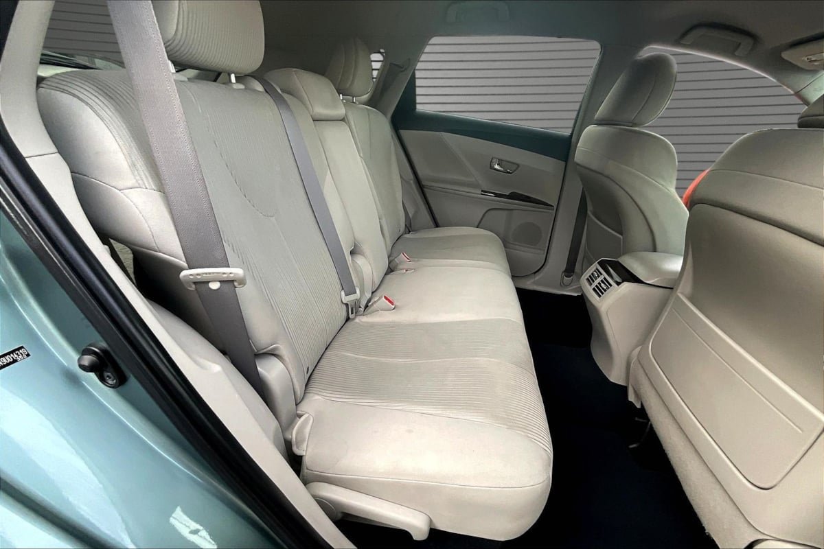 Used 2009 Toyota Venza w/ Convenience Pkg FWD image 24