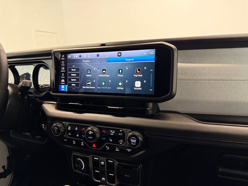 Used 2024 Jeep Wrangler Sahara w/ Safety Group image 31