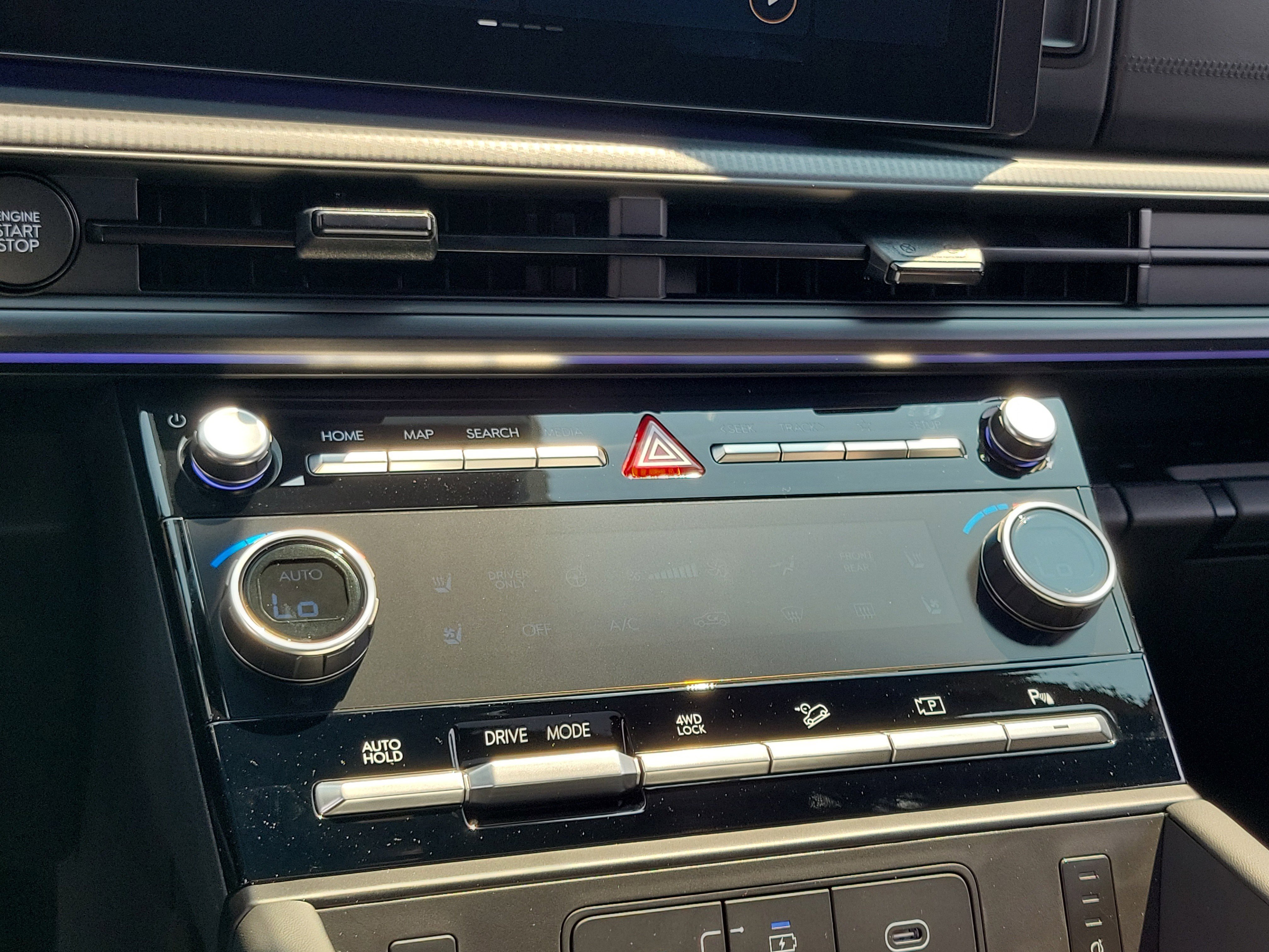New 2026 Hyundai Santa Fe Calligraphy AWD/4WD image 27