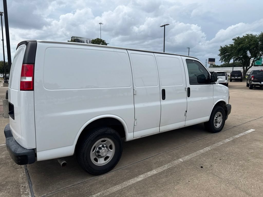 Used 2019 Chevrolet Express 2500 w/ Driver Convenience Package RWD image 8