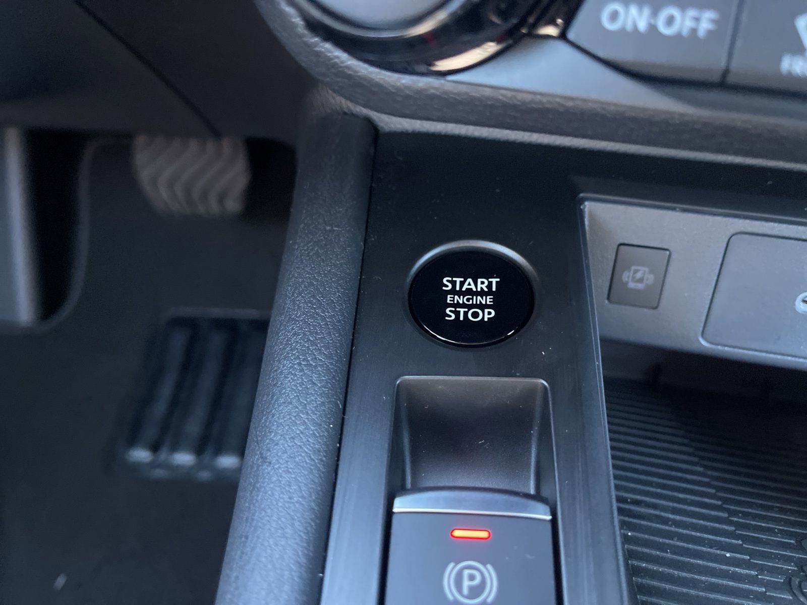 New 2026 Nissan Kicks SV w/ SV Premium Package AWD/4WD image 29