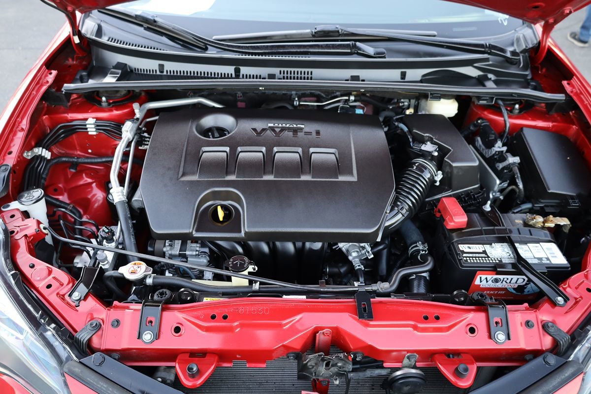Used 2017 Toyota Corolla SE FWD image 34