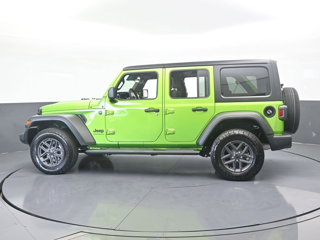 Used 2025 Jeep Wrangler Sport S image 3