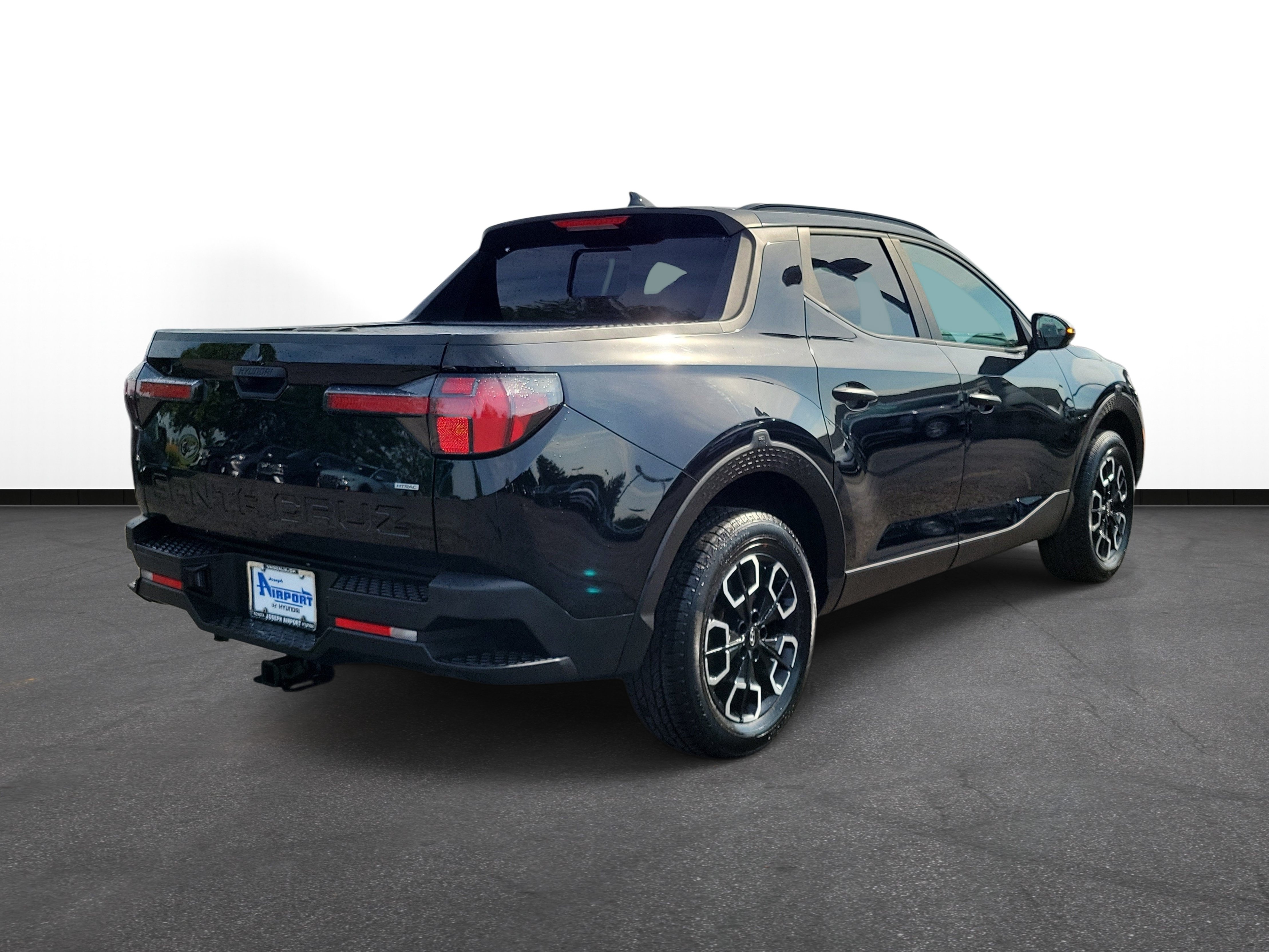 Used 2022 Hyundai Santa Cruz SEL w/ Activity Package AWD/4WD image 4