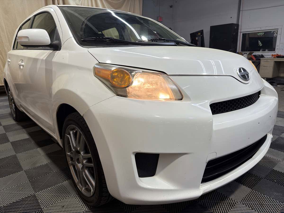 Used 2014 Scion xD image 6