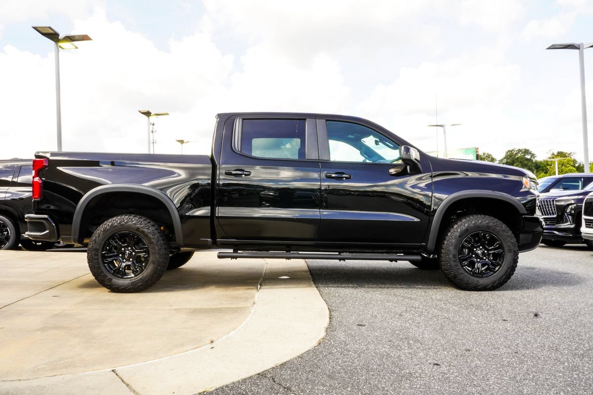 Used 2024 Chevrolet Silverado 1500 ZR2 w/ Technology Package AWD/4WD image 7