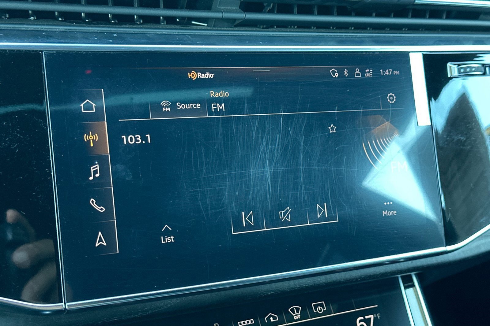 Used 2023 Audi Q8 Prestige w/ Prestige Package image 22