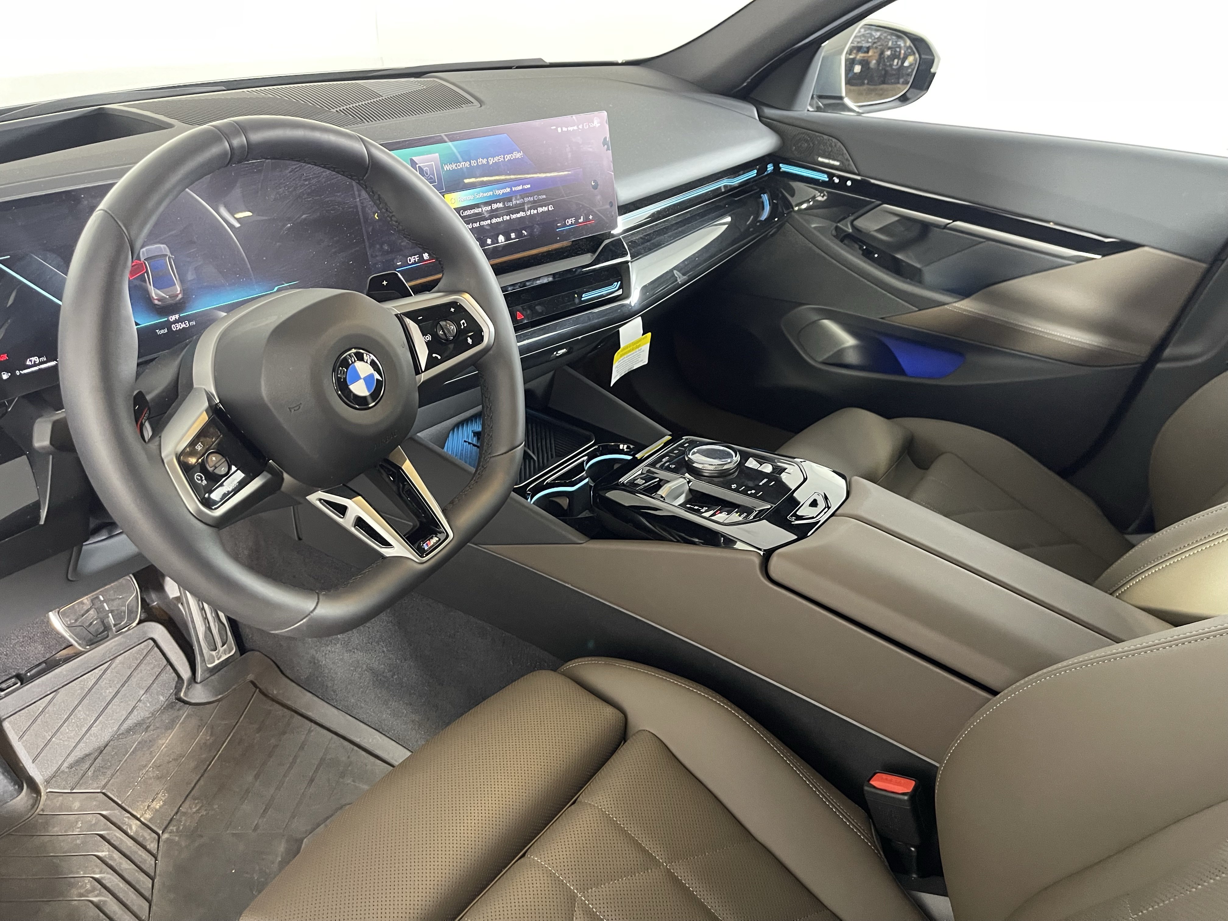 Used 2026 BMW 530i xDrive w/ M Sport Package AWD/4WD image 11