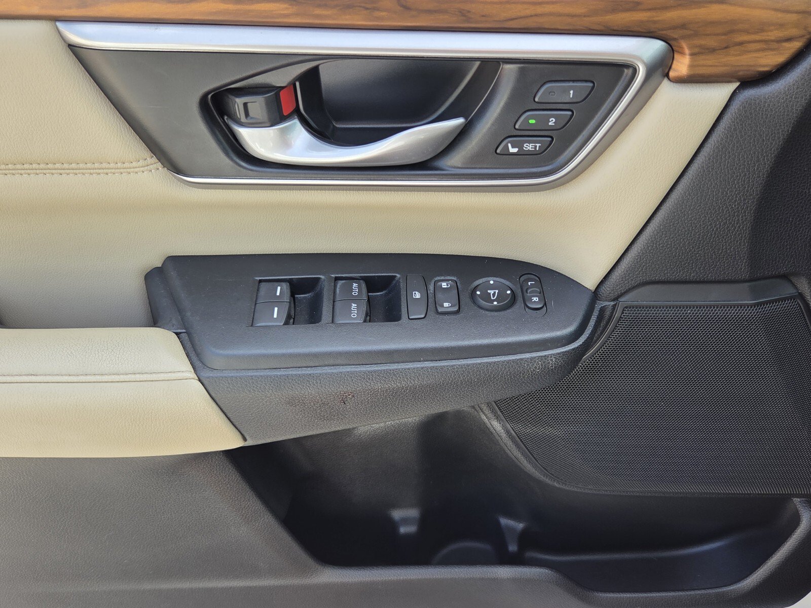 Used 2022 Honda CR-V Touring image 37