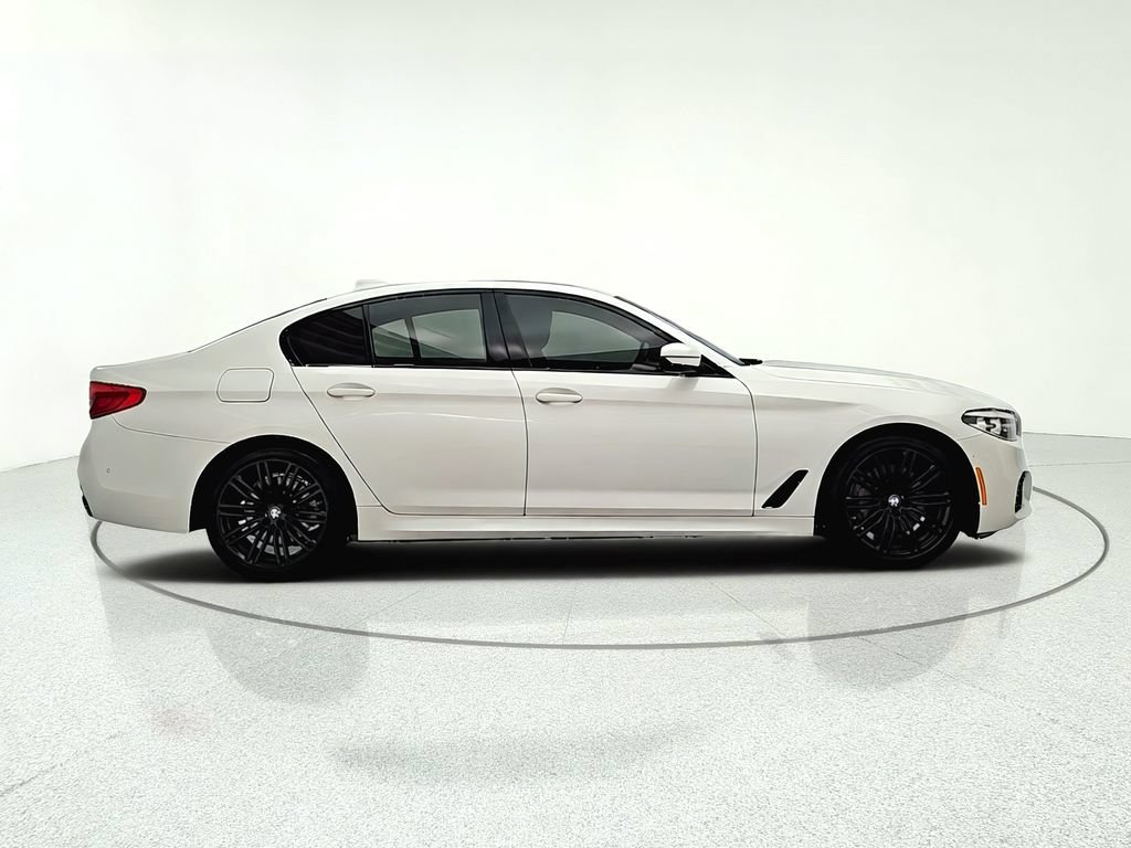 Used 2020 BMW 530i xDrive w/ M Sport Package AWD/4WD image 8