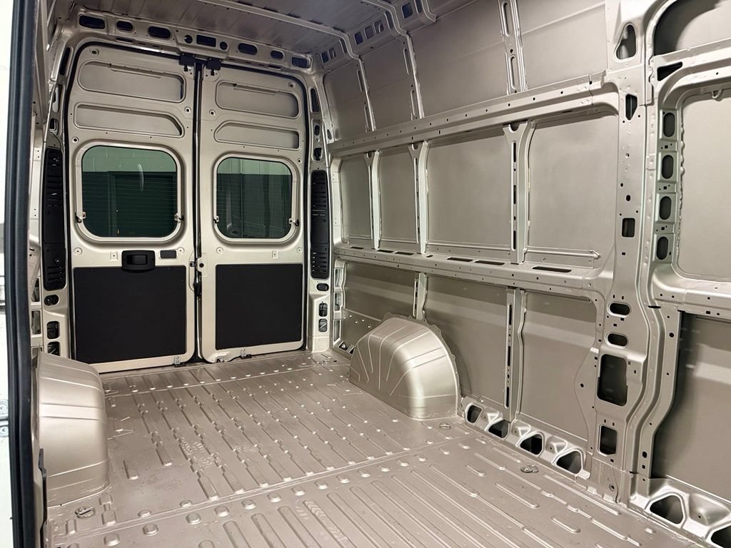 Used 2026 RAM ProMaster 3500 w/ Quick Order Package 22G SLT FWD image 27