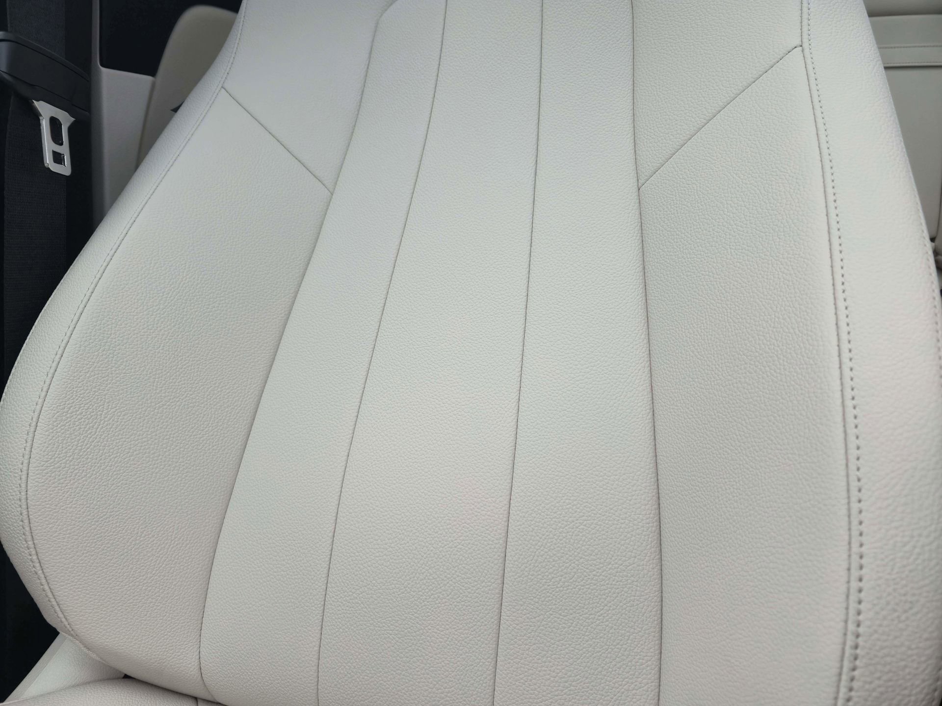 Certified 2025 Mercedes-Benz GLB 250 image 20