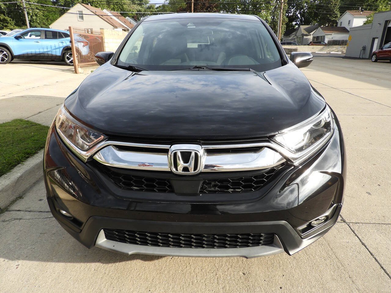 Used 2018 Honda CR-V EX image 3