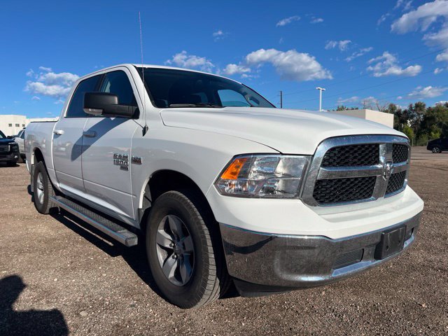 Used 2020 RAM 1500 Classic SLT w/ Luxury Group AWD/4WD image 8