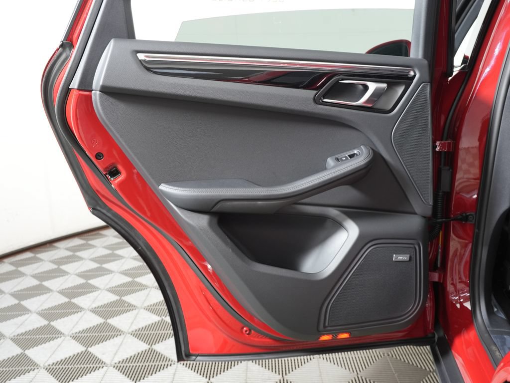 New 2026 Porsche Macan S AWD/4WD image 32