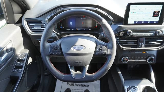 Used 2025 Ford Escape ST-Line AWD/4WD image 17