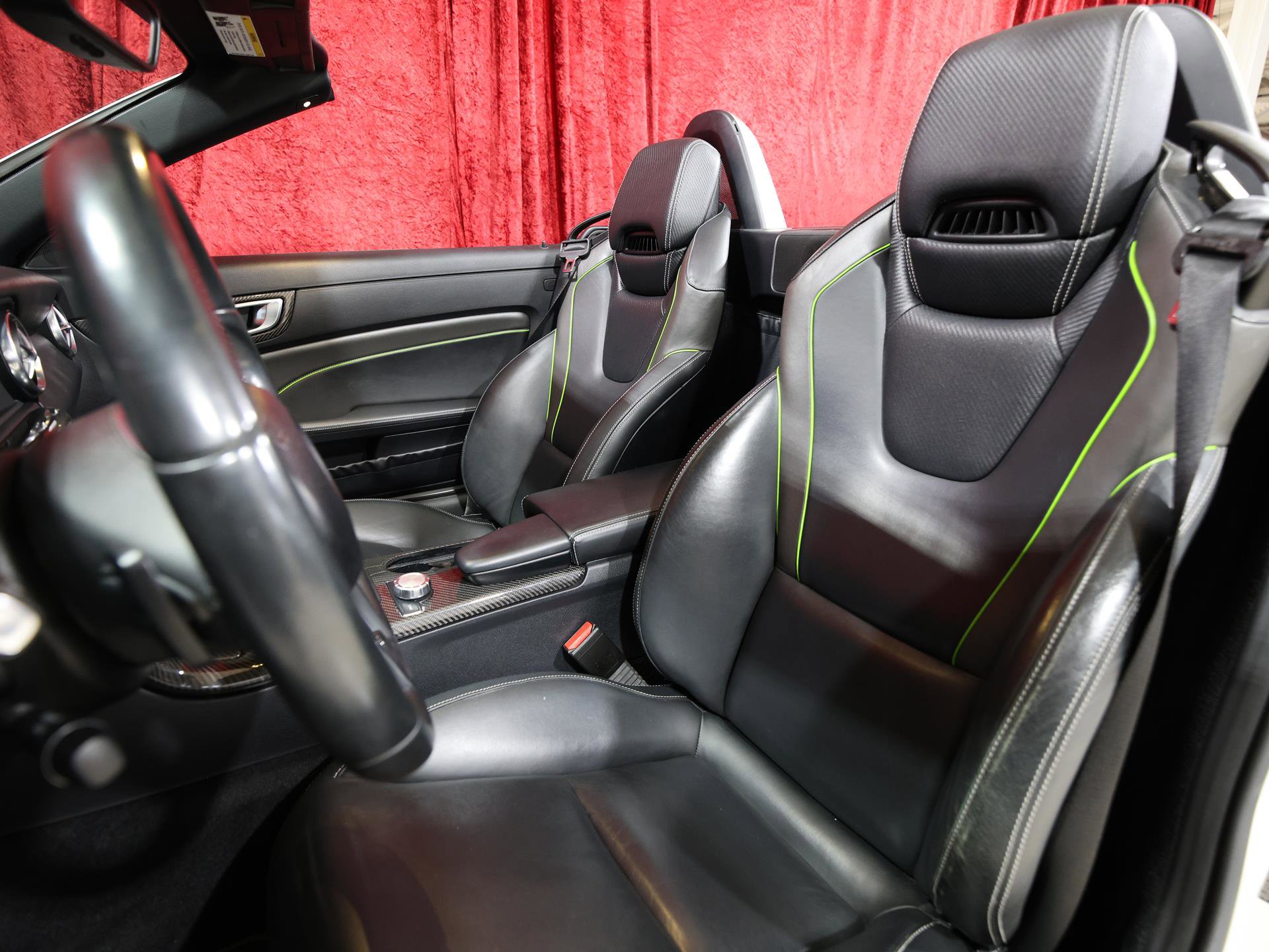 Used 2015 Mercedes-Benz SLK 250 image 15