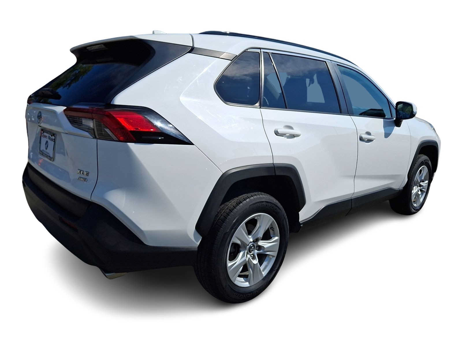 Used 2019 Toyota RAV4 XLE w/ All Weather Liner Package AWD/4WD image 6