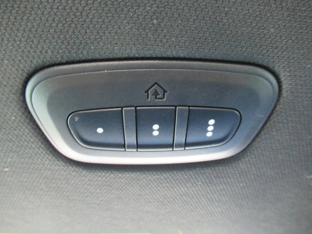 Used 2021 RAM 1500 Limited RWD image 31