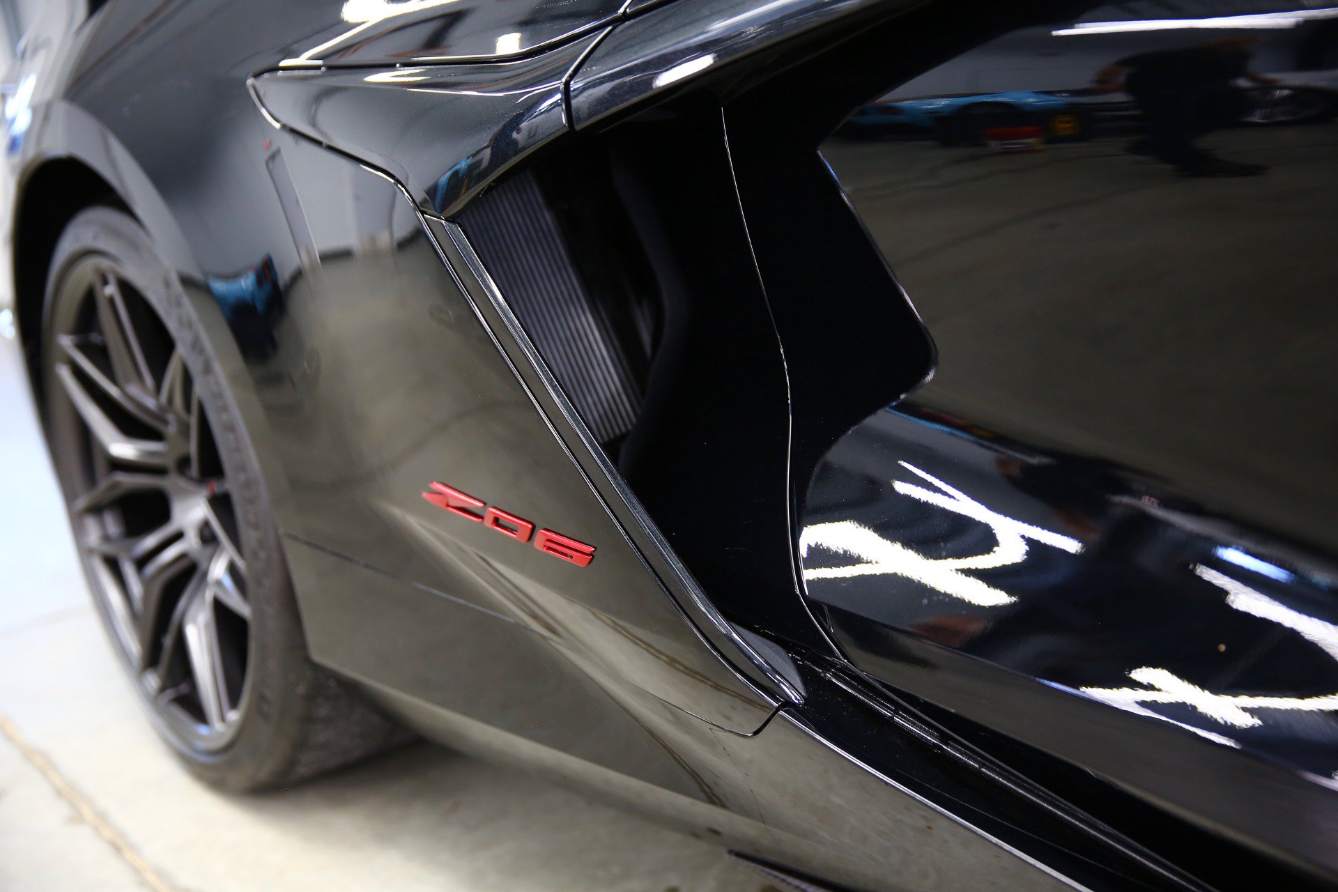 Used 2024 Chevrolet Corvette Z06 w/ Z07 Performance Package RWD image 47