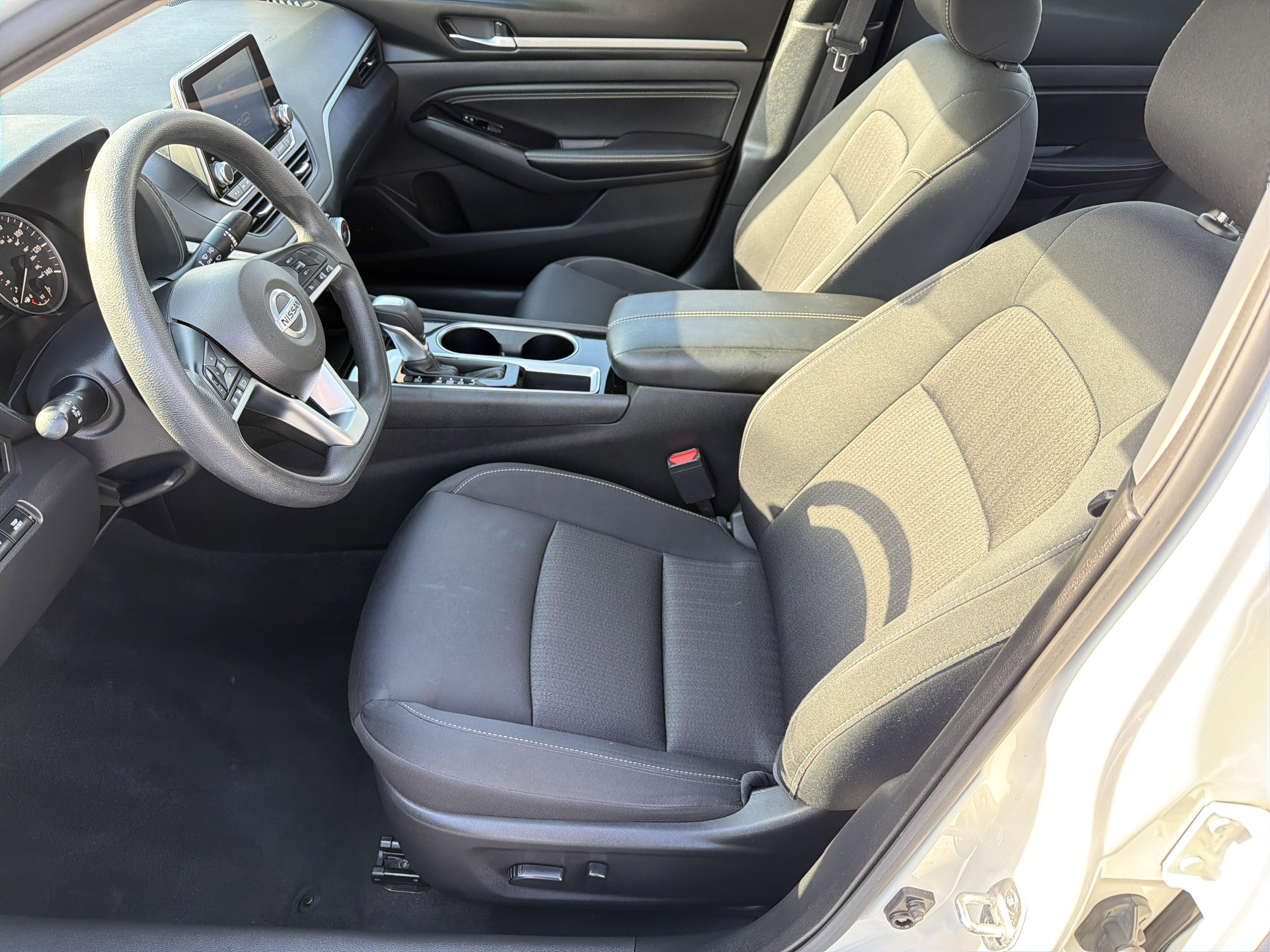 Used 2021 Nissan Altima 2.5 SV image 8