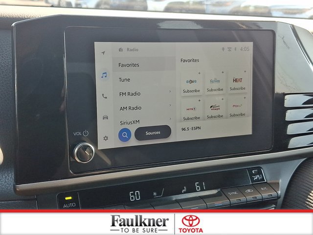 Certified 2025 Toyota Camry SE FWD image 17
