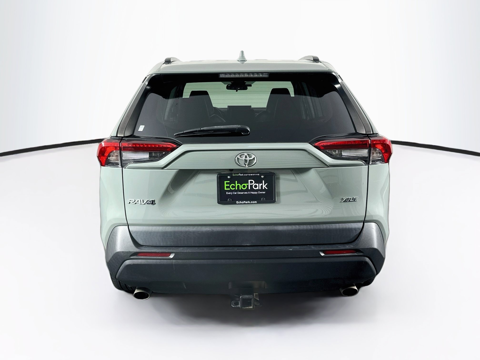 Used 2020 Toyota RAV4 XLE Premium FWD image 7