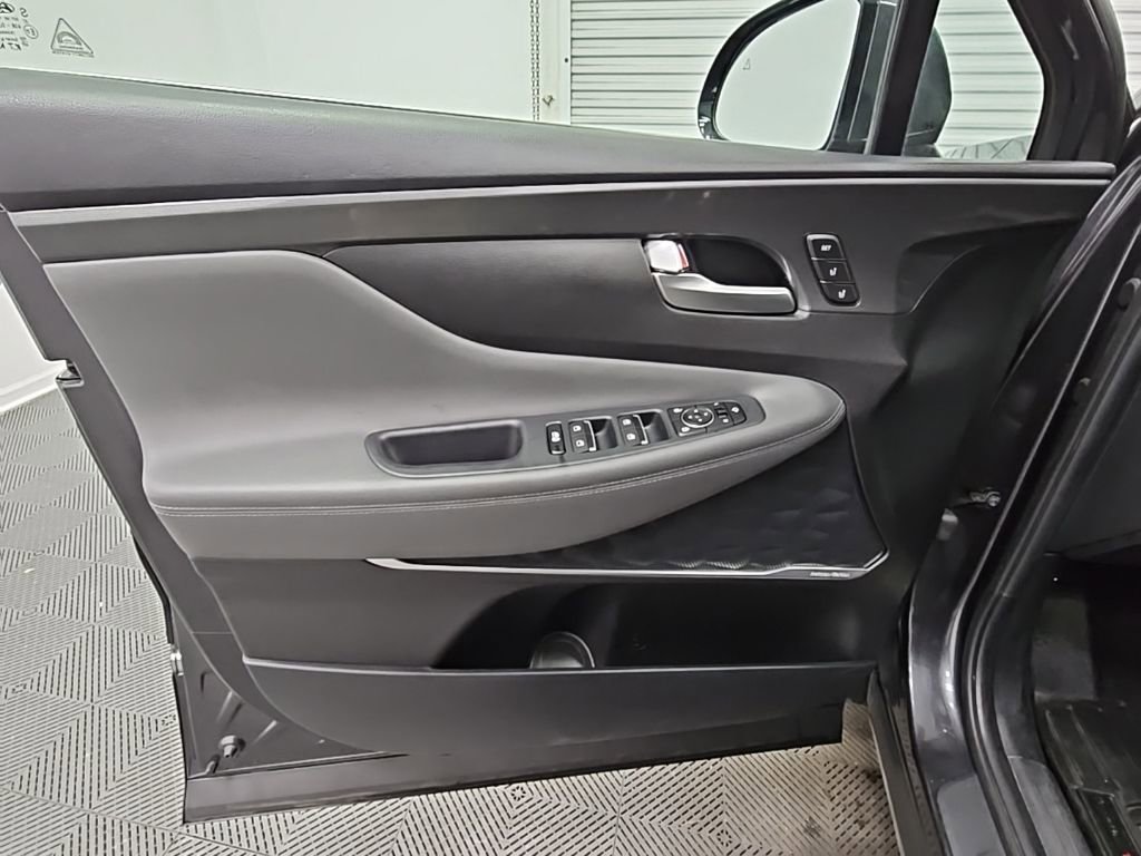 Used 2022 Hyundai Santa Fe Limited image 29