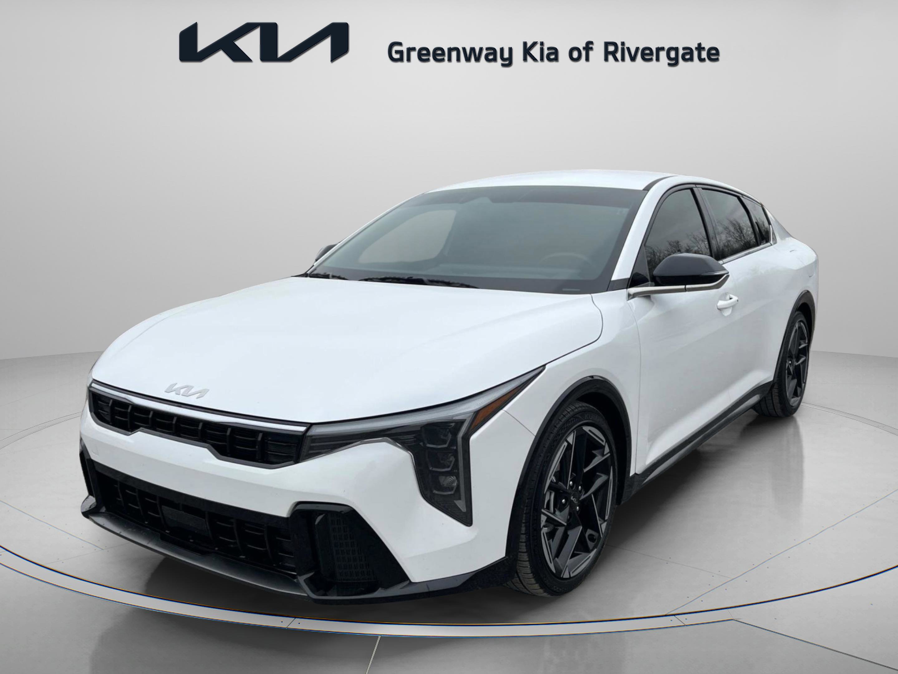 Used 2025 Kia K4 GT-Line image 3