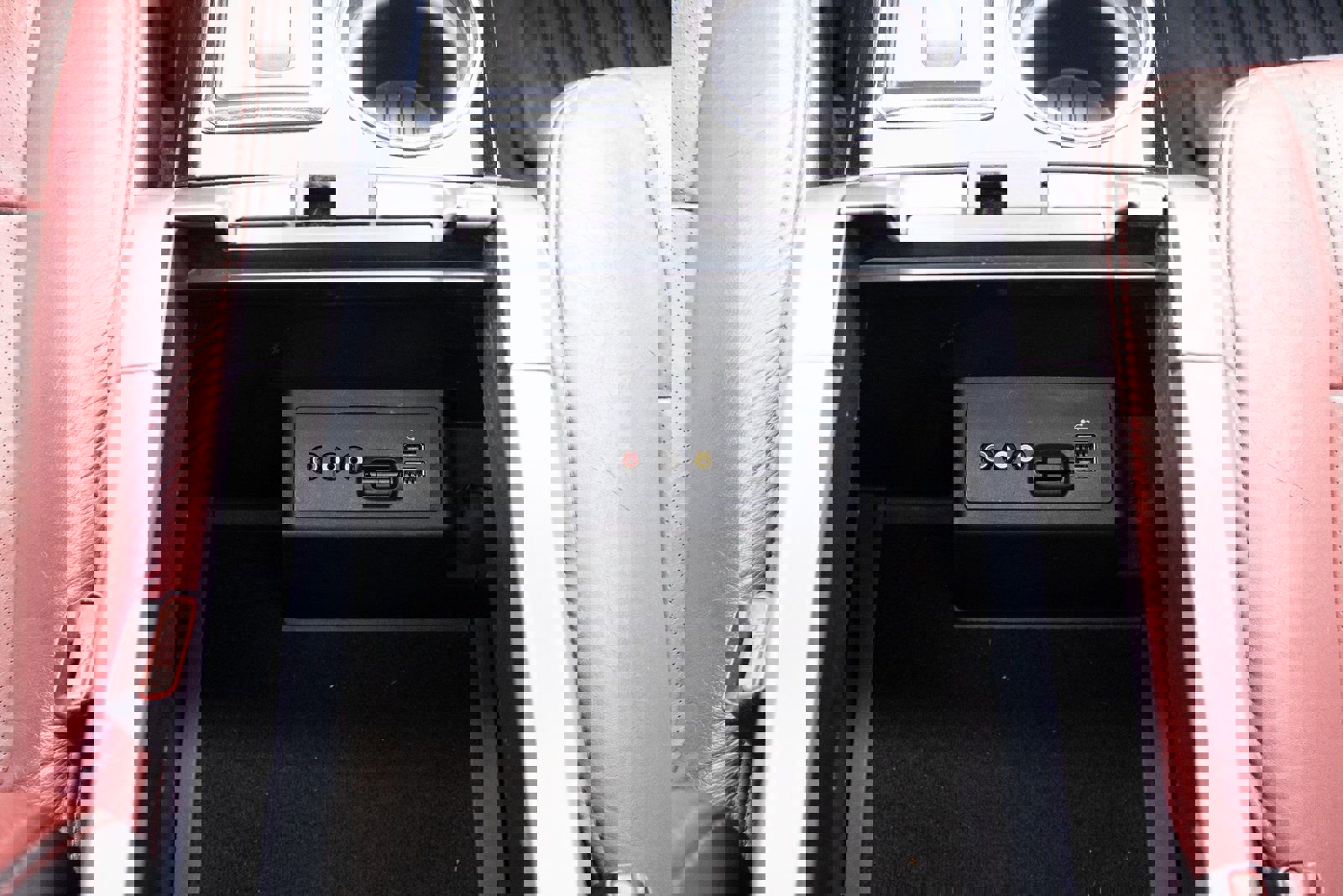 Used 2013 Ford F150 Limited image 9