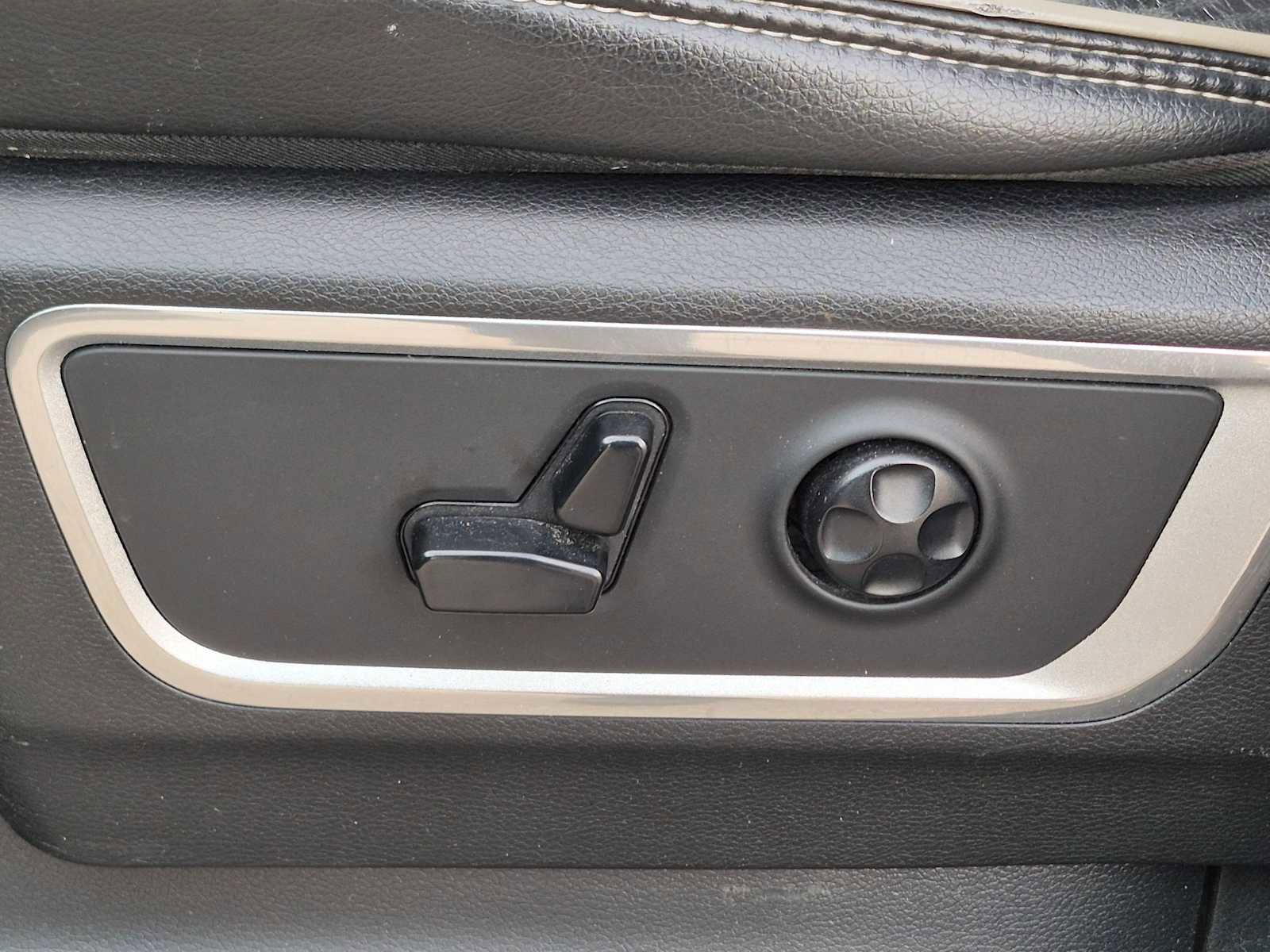 Used 2019 RAM 1500 Laramie AWD/4WD image 20