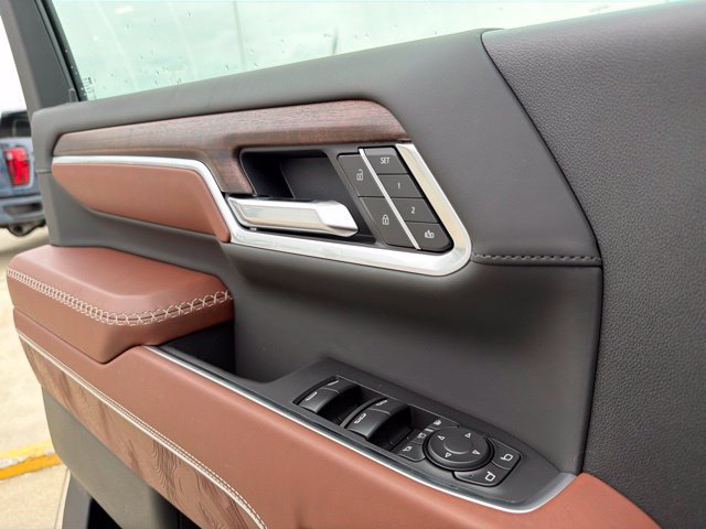 New 2026 GMC Sierra 3500 Denali Ultimate AWD/4WD image 18