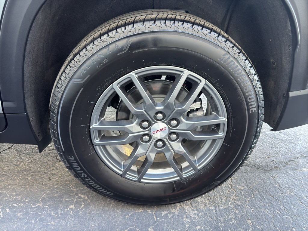 Used 2026 GMC Acadia Elevation image 13