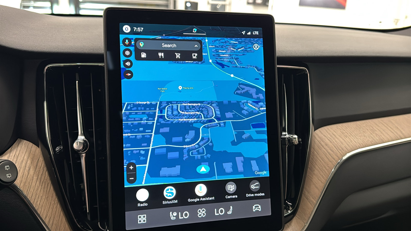 New 2027 Volvo XC60 B5 Core AWD/4WD image 16