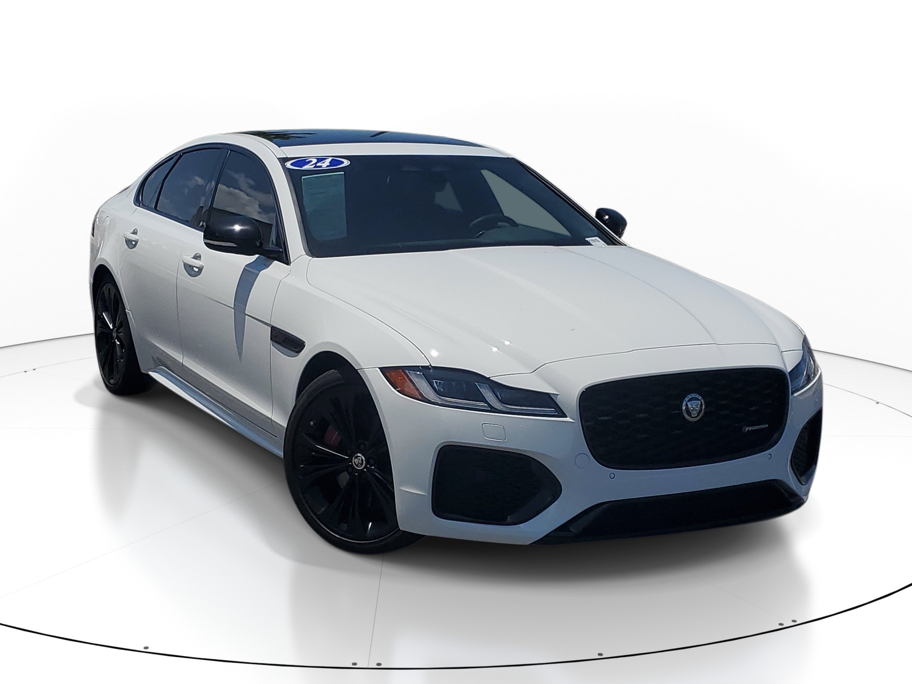 Used 2024 Jaguar XF R-Dynamic SE AWD/4WD image 2