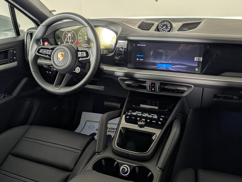 New 2026 Porsche Cayenne Coupe AWD/4WD image 22