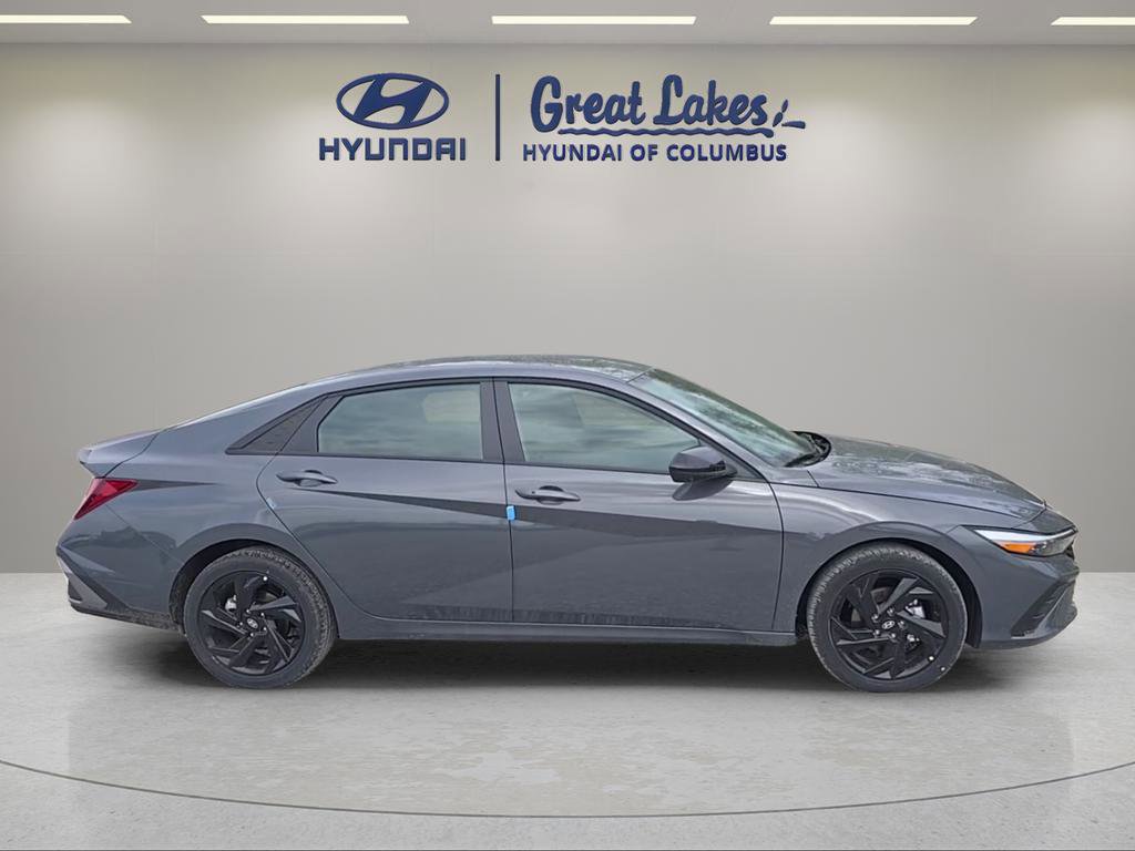 New 2026 Hyundai Elantra Sport FWD image 4