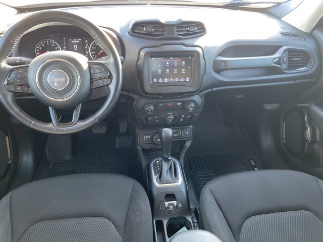 Used 2020 Jeep Renegade Altitude image 3