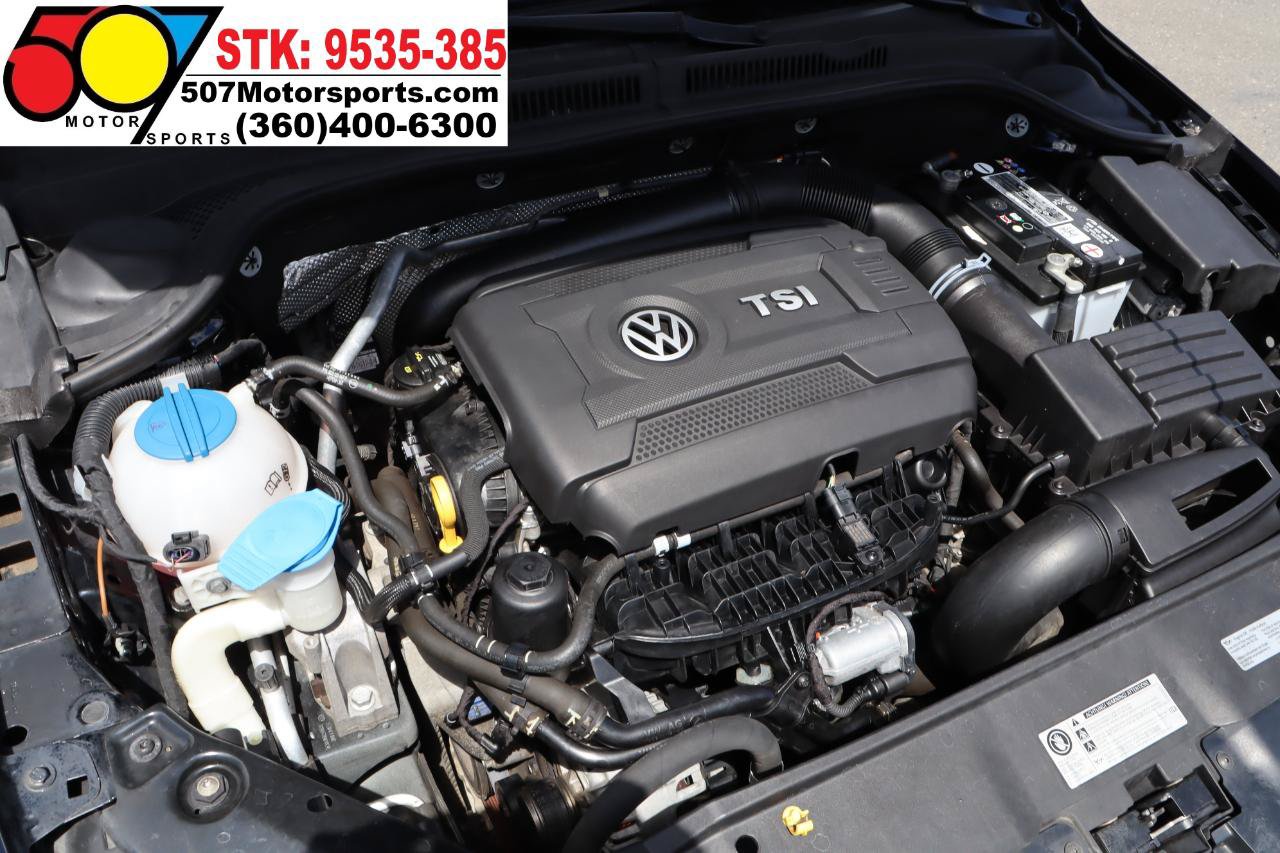 Used 2017 Volkswagen Jetta SEL FWD image 25