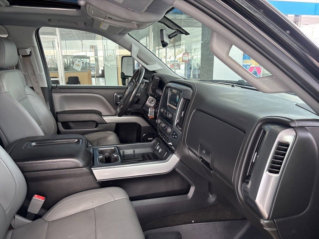 Used 2015 Chevrolet Silverado 2500 LTZ image 32