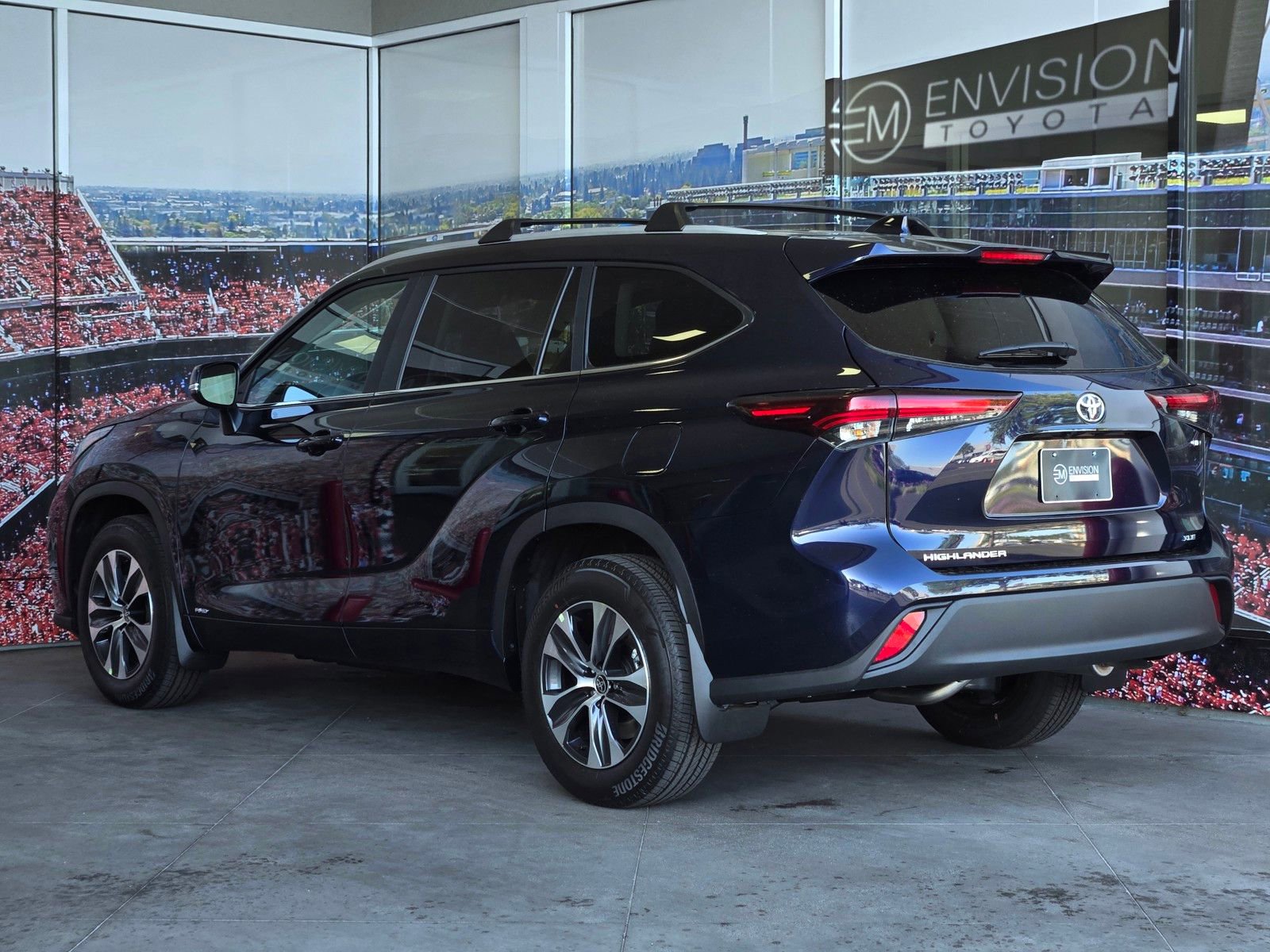 Certified 2026 Toyota Highlander XLE AWD/4WD image 6