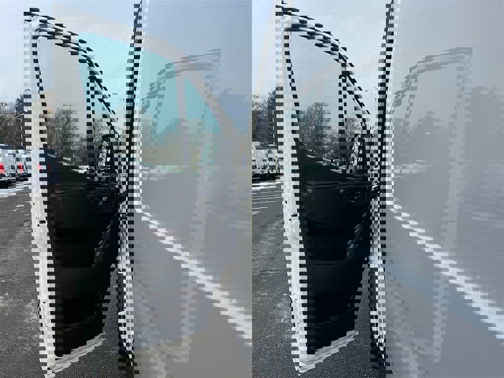 New 2025 Mercedes-Benz Sprinter 2500 image 12