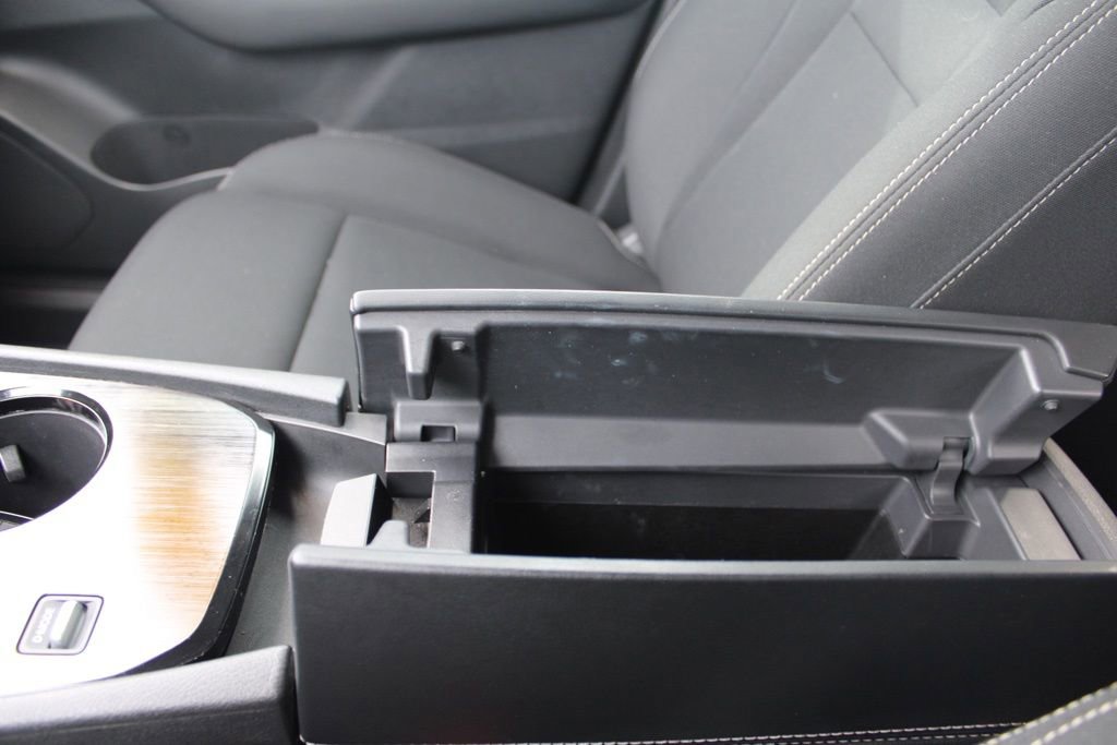 Used 2023 Nissan Rogue S image 37