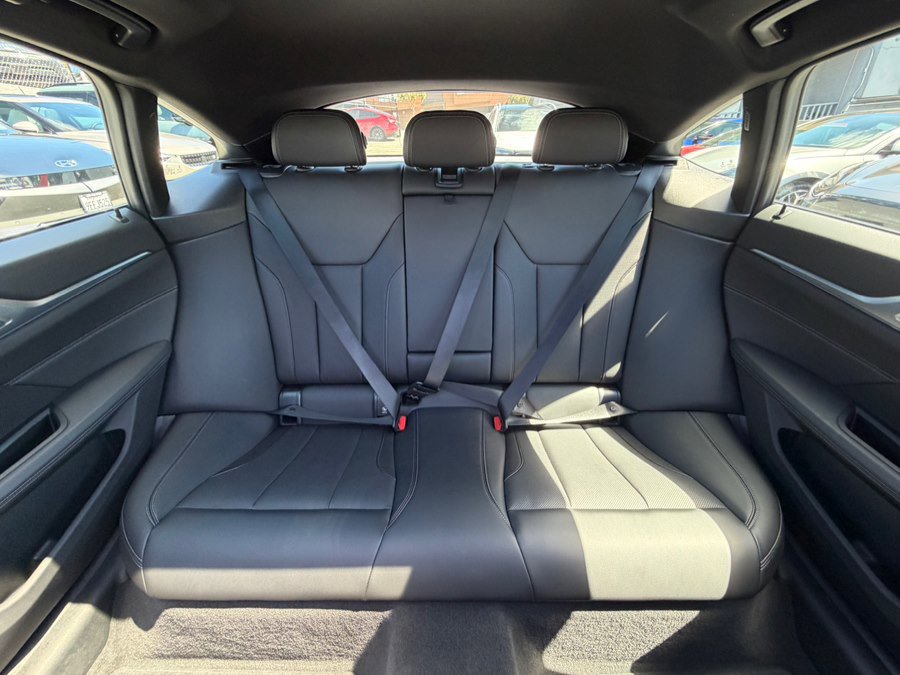 Used 2022 BMW i4 eDrive40 w/ Premium Package image 41