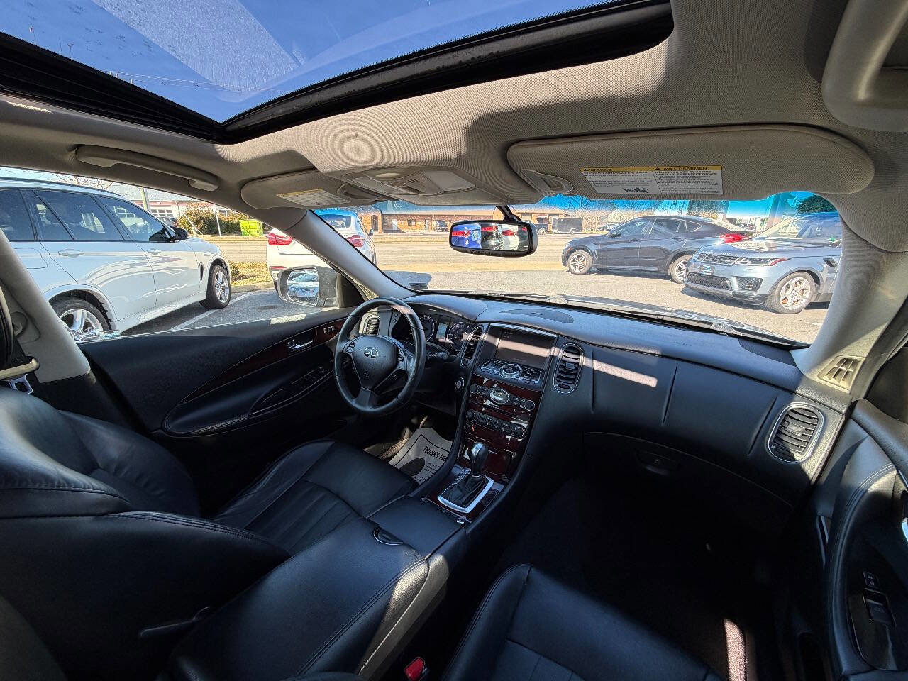 Used 2016 INFINITI QX50 Journey w/ Premium Package image 31