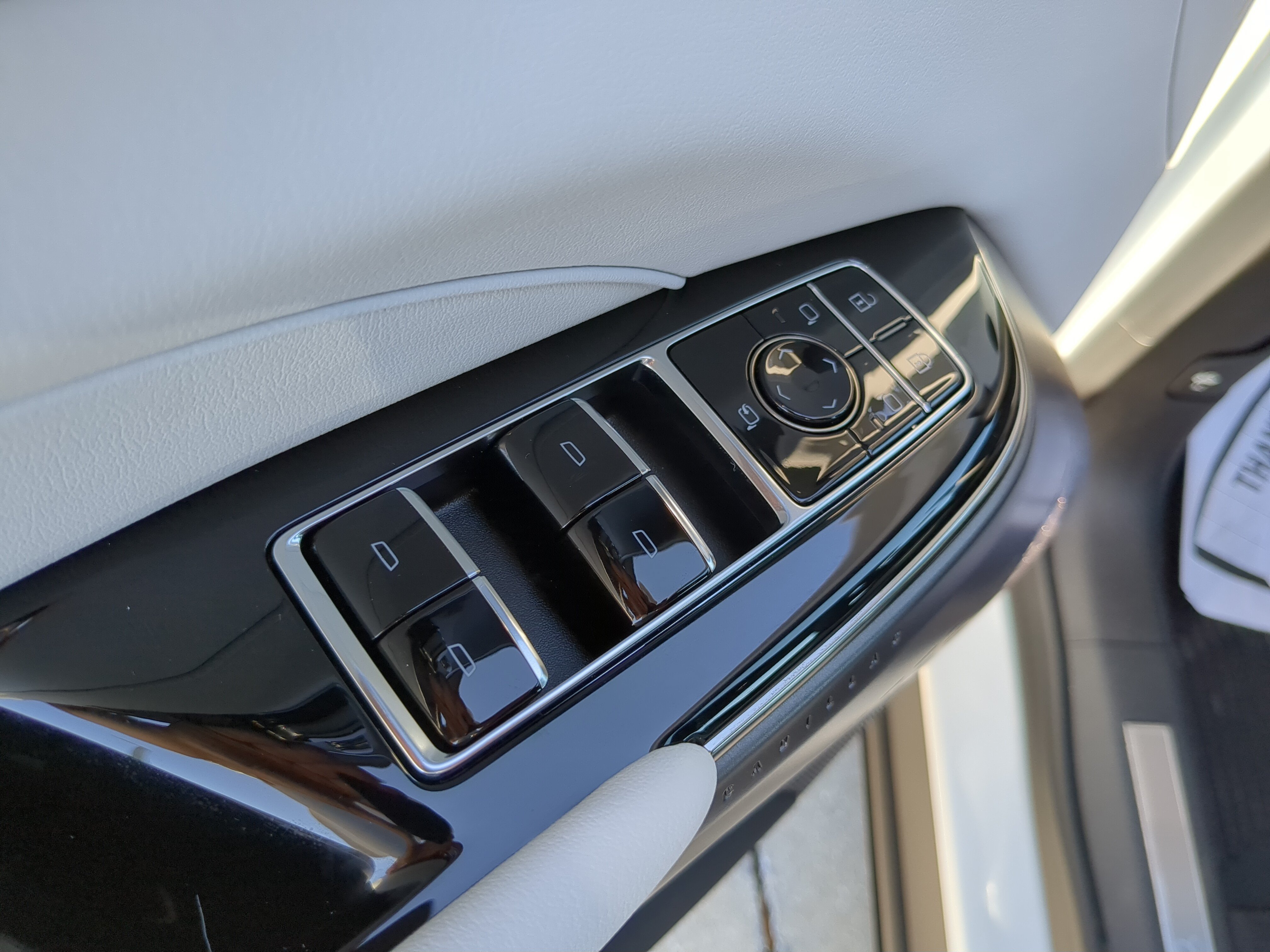 New 2026 Cadillac Lyriq Luxury w/ LPO, Floor Liner Package RWD image 18