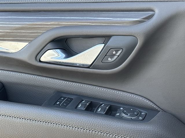 Used 2023 GMC Yukon XL Denali w/ Denali Reserve Package image 23