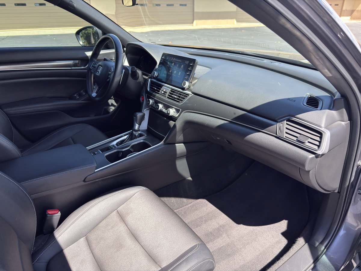 Used 2019 Honda Accord Sport image 18